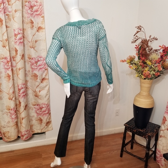 💕A.n.a Sweater Size M💕 - Picture 5 of 8